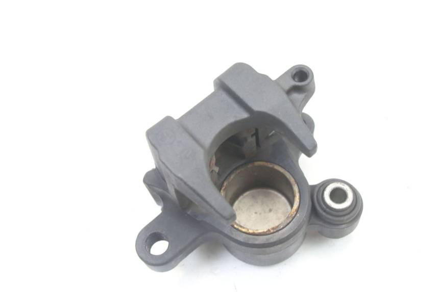 photo de ZACISK HAMULCA TYLNEGO YAMAHA XJ6 600 (2008 - 2016) - Zbliżenie techniczne