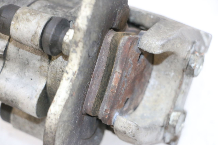 photo de ZACISK HAMULCA TYLNEGO YAMAHA YFM R RAPTOR 250 (2008 - 2014) - Zbliżenie techniczne