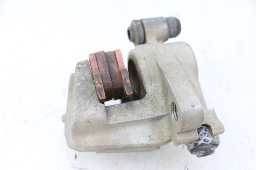 photo de ZACISK HAMULCA TYLNEGO YAMAHA YZ-F YZF 250 (2014 - 2018) - Szczegół części