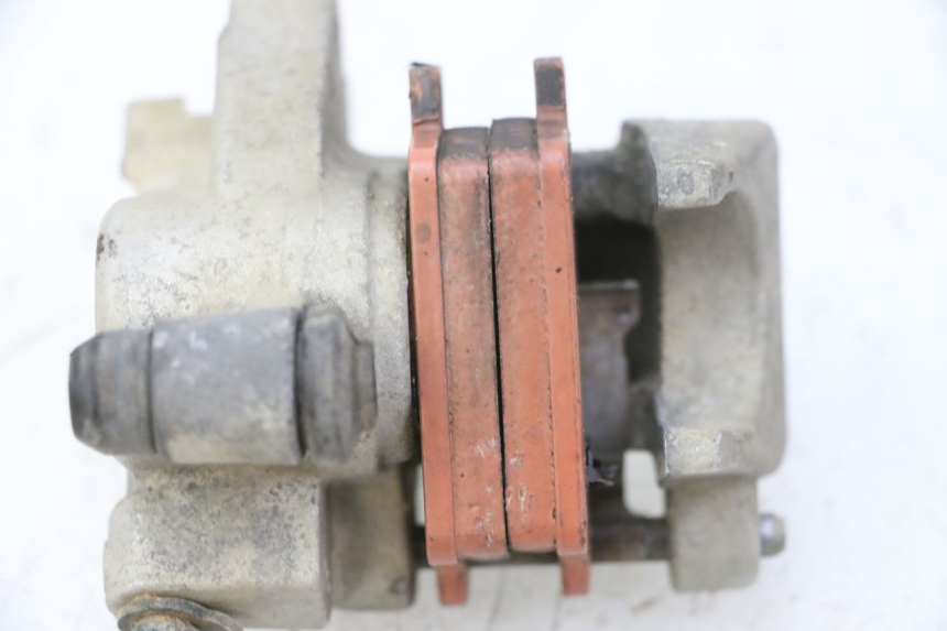 photo de ZACISK HAMULCA TYLNEGO YAMAHA YZ-F YZF 250 (2014 - 2018) - Inny kąt widzenia