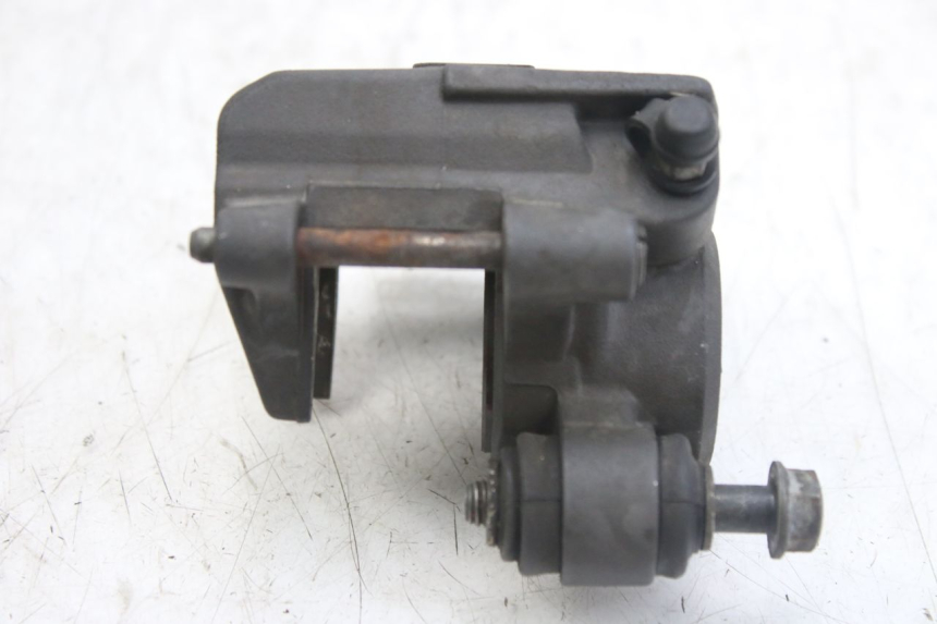 photo de ZACISK HAMULCA TYLNEGO YAMAHA YZF R1 1000 (2007 - 2008) - Zbliżenie techniczne