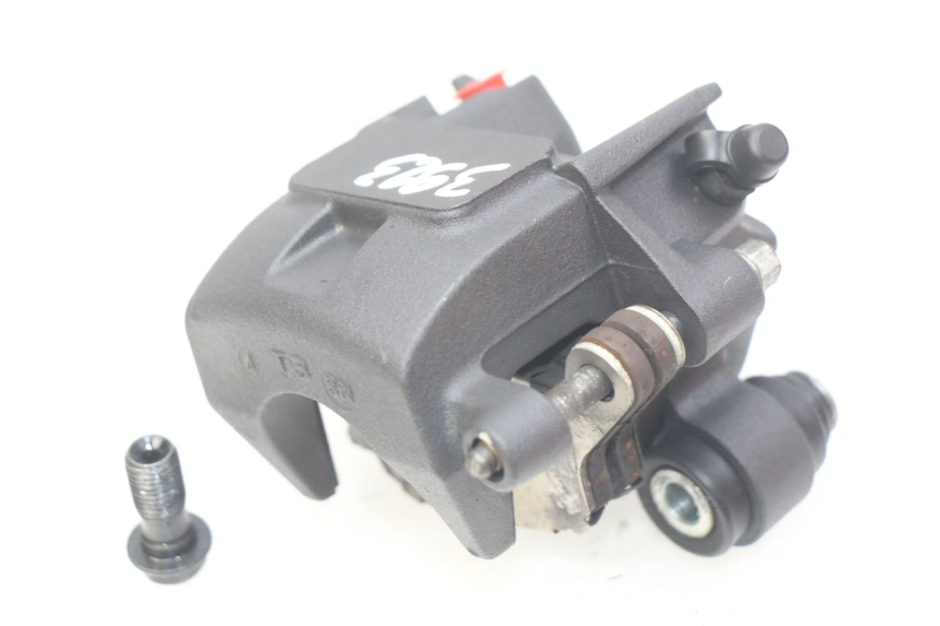 photo de ZACISK HAMULCA TYLNEGO KAWASAKI Z 650 (2016 - 2019) - Zbliżenie techniczne