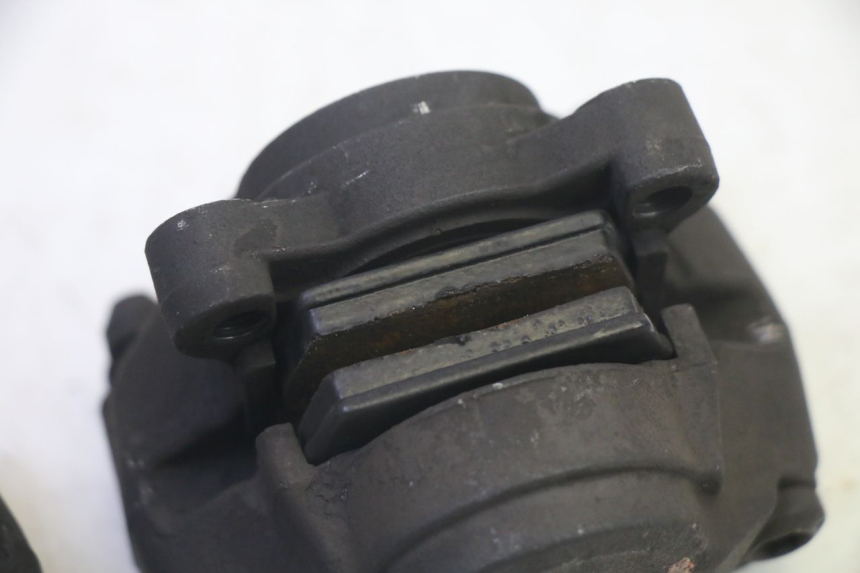 photo de ZACISK HAMULCA PRZEDNIEGO QUADRO 4 4D 350 (2015 - 2018) - Punkty mocowania