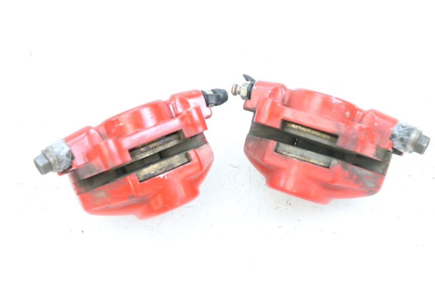 photo de ZACISK HAMULCA PRZEDNIEGO ADIVA AD3 300 (2014 - 2020) - Zbliżenie techniczne