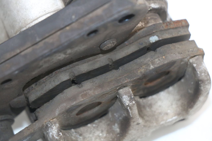 photo de ZACISK HAMULCA PRZEDNIEGO KYMCO AGILITY 4T 50 (2005 - 2018) - Punkty mocowania