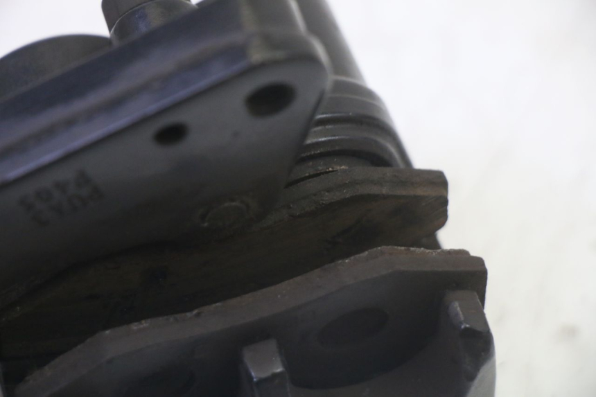 photo de ZACISK HAMULCA PRZEDNIEGO KYMCO AGILITY NAKED RENOUVO 2T 50 (2011 - 2018) - Punkty mocowania