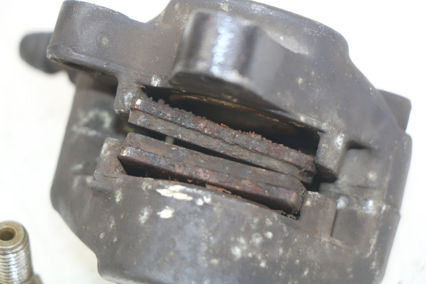 photo de ZACISK HAMULCA PRZEDNIEGO MBK BOOSTER SPIRIT 50 (1999 - 2003) - Zoom stanu zużycia