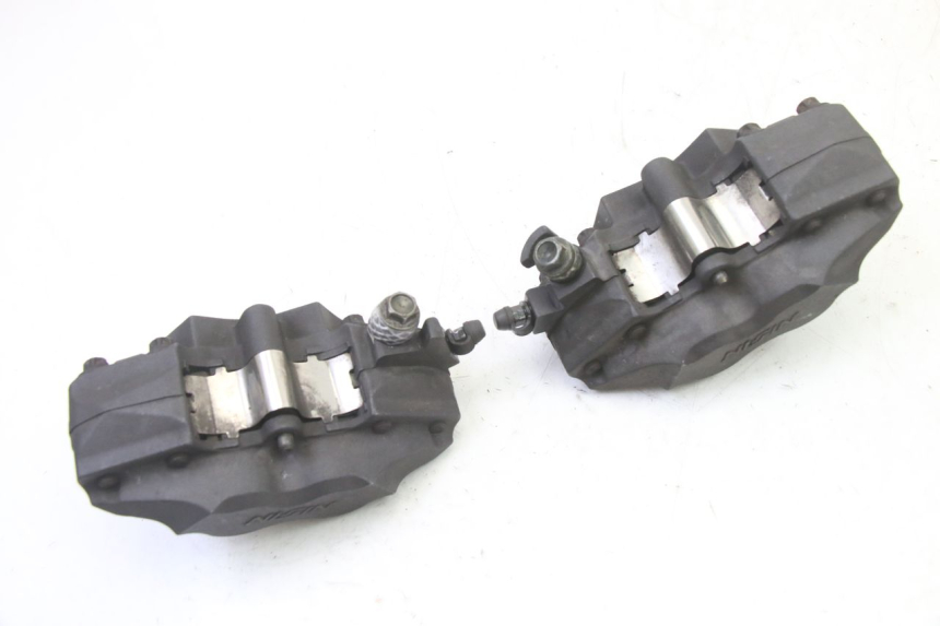 photo de ZACISK HAMULCA PRZEDNIEGO HONDA CBR RR FIREBLADE 900 (1992 - 1994) - Inny kąt widzenia