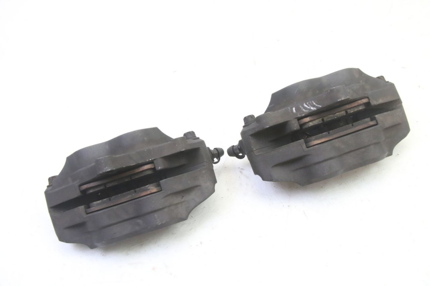 photo de ZACISK HAMULCA PRZEDNIEGO HONDA CBR RR FIREBLADE 900 (1992 - 1994) - Punkty mocowania