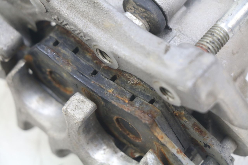 photo de ZACISK HAMULCA PRZEDNIEGO HONDA CRF CR-F 125 (2022 - 2023) - Inny kąt widzenia