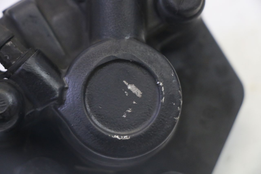 photo de ZACISK HAMULCA PRZEDNIEGO PEUGEOT ELYSTAR 50 (2002 - 2014) - Szczegół części