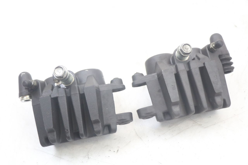 photo de ZACISK HAMULCA PRZEDNIEGO KAWASAKI ER-6 ER6 N 650 (2012 - 2016) - Zoom stanu zużycia