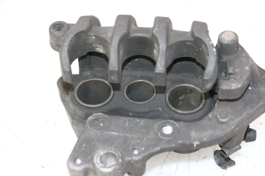 photo de ZACISK HAMULCA PRZEDNIEGO HONDA FES S-WING SWING ABS 125 (2007 - 2015) - Widok ogólny