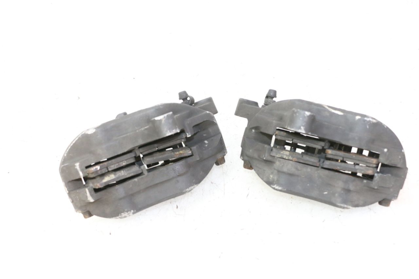 photo de ZACISK HAMULCA PRZEDNIEGO YAMAHA FJR ABS 1300 (2016 - 2020) - Zbliżenie techniczne