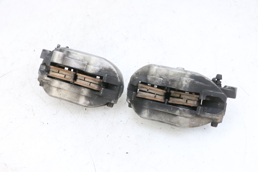 photo de ZACISK HAMULCA PRZEDNIEGO YAMAHA FJR ABS 1300 (2006 - 2012) - Zbliżenie techniczne