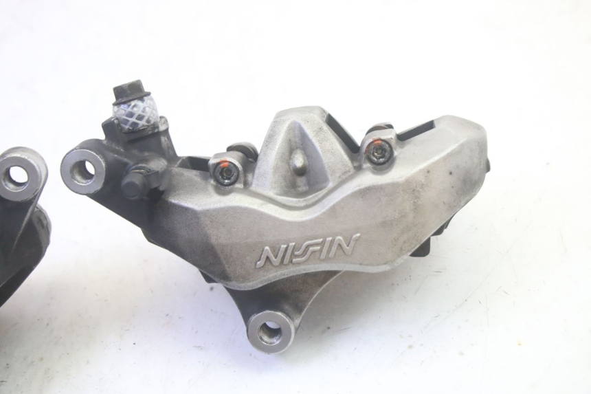 photo de ZACISK HAMULCA PRZEDNIEGO YAMAHA FJR ABS 1300 (2006 - 2012) - Zoom stanu zużycia