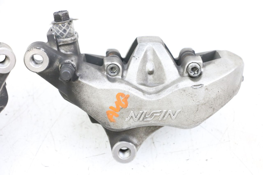 photo de ZACISK HAMULCA PRZEDNIEGO YAMAHA FJR ABS 1300 (2006 - 2012) - Szczegóły charakterystyczne