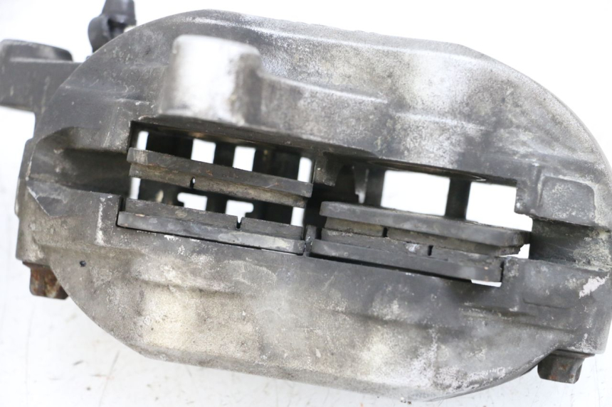 photo de ZACISK HAMULCA PRZEDNIEGO YAMAHA FJR ABS 1300 (2006 - 2012) - Zbliżenie techniczne