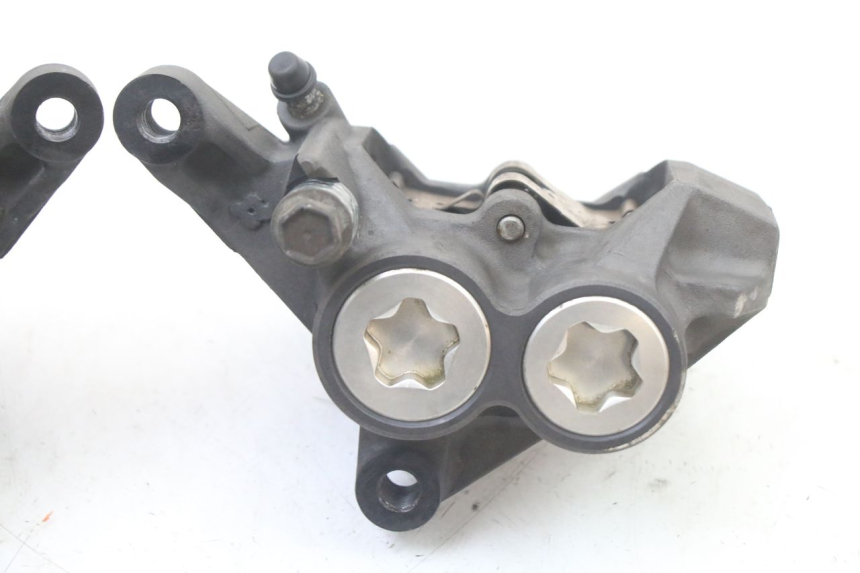 photo de ZACISK HAMULCA PRZEDNIEGO YAMAHA FZ6 FAZER S2 600 (2007 - 2011) - Zoom stanu zużycia