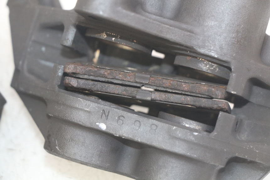 photo de ZACISK HAMULCA PRZEDNIEGO YAMAHA FZS FAZER 600 (1998 - 2001) - Zoom stanu zużycia