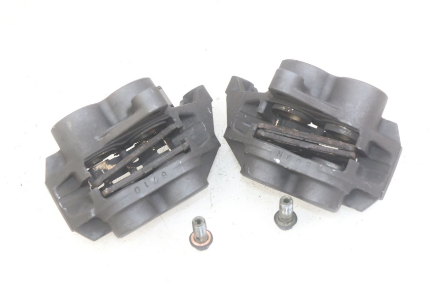 photo de ZACISK HAMULCA PRZEDNIEGO YAMAHA FZS FAZER 600 (1998 - 2001) - Inny kąt widzenia