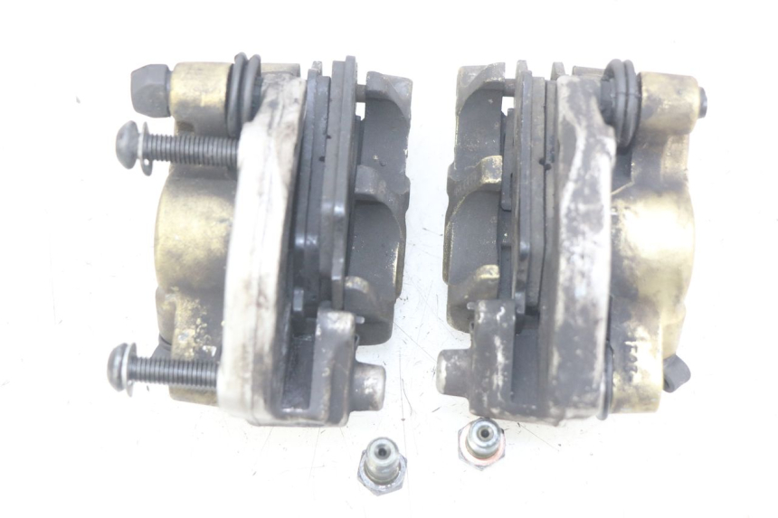 photo de ZACISK HAMULCA PRZEDNIEGO GILERA GP 800 (2007 - 2013) - Inny kąt widzenia