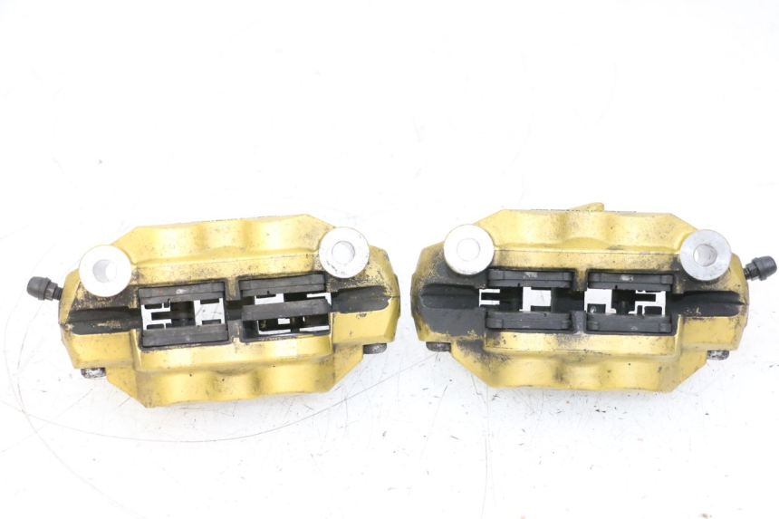 photo de ZACISK HAMULCA PRZEDNIEGO SUZUKI GSXR GSX-R 1000 (2003 - 2004) - Zbliżenie techniczne