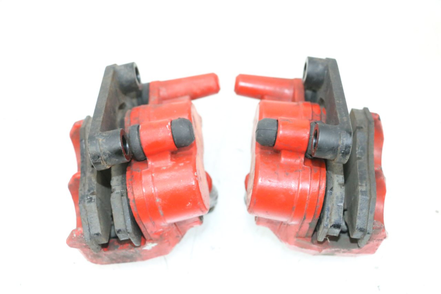 photo de ZACISK HAMULCA PRZEDNIEGO JM MOTORS GTS 125 (2015 - 2019) - Zbliżenie komponentów