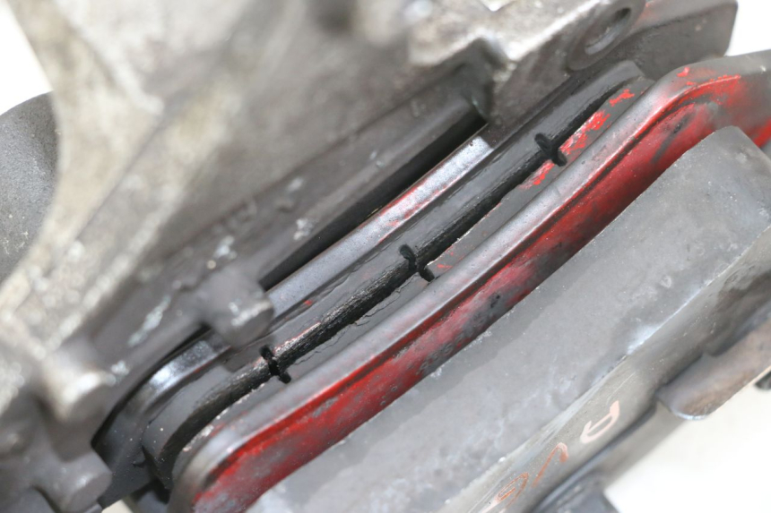 photo de ZACISK HAMULCA PRZEDNIEGO HONDA CBR F 1000 (1993 - 1996) - Zoom stanu zużycia