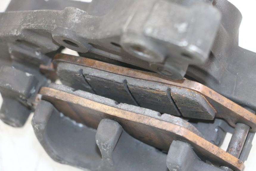 photo de ZACISK HAMULCA PRZEDNIEGO HONDA SH i 300 (2015 - 2020) - Inny kąt widzenia