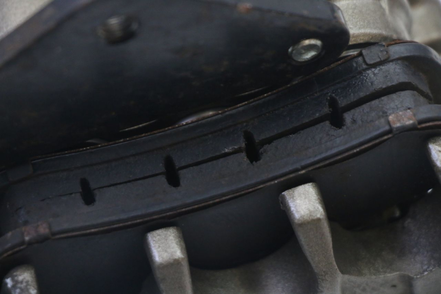 photo de ZACISK HAMULCA PRZEDNIEGO KIDEN KD125-G 125 (2018 - 2022) - Punkty mocowania