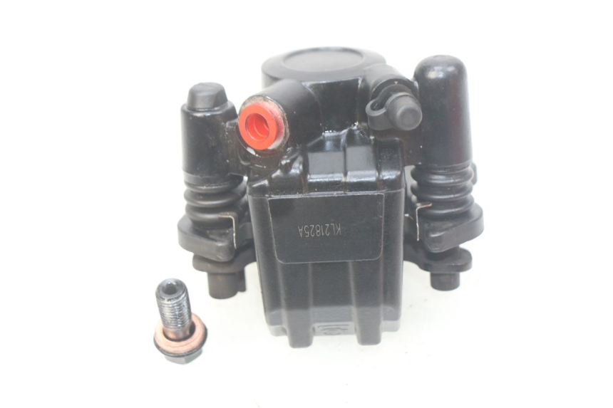 photo de ZACISK HAMULCA PRZEDNIEGO PEUGEOT KISBEE 4T 50 (2018 - 2022) - Inny kąt widzenia