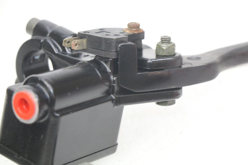 photo de ZACISK HAMULCA PRZEDNIEGO PEUGEOT KISBEE 4T 50 (2010 - 2017) - Inny kąt widzenia