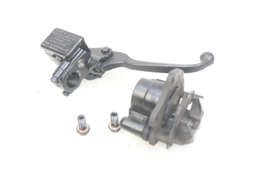 photo de ZACISK HAMULCA PRZEDNIEGO PEUGEOT KISBEE 4T 50 (2018 - 2022) - Inny kąt widzenia