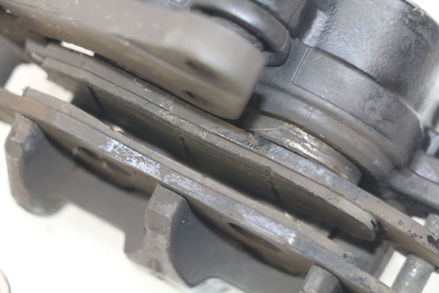 photo de ZACISK HAMULCA PRZEDNIEGO PIAGGIO LIBERTY IGET S 125 (2016 - 2020) - Zoom stanu zużycia