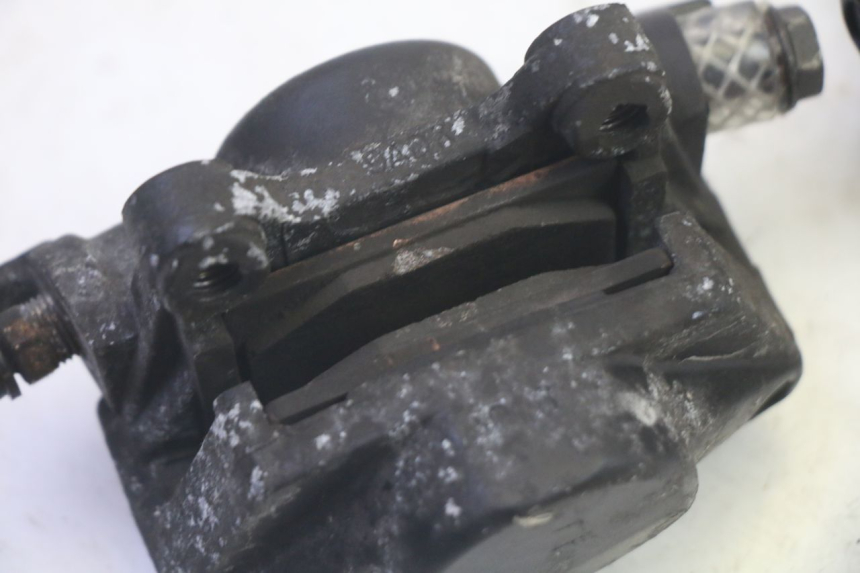 photo de ZACISK HAMULCA PRZEDNIEGO PIAGGIO MP3 HPE 350 (2018 - 2020) - Oznaczenia i referencje