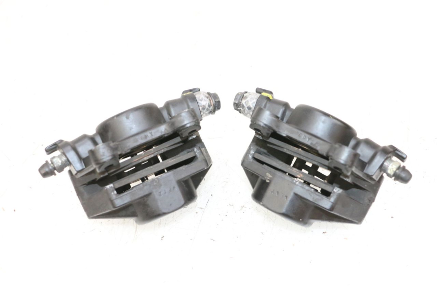 photo de ZACISK HAMULCA PRZEDNIEGO PIAGGIO MP3 HPE 300 (2019 - 2026) - Zoom stanu zużycia