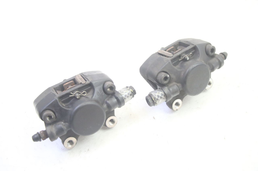 photo de ZACISK HAMULCA PRZEDNIEGO PIAGGIO MP3 500 (2016 - 2018) - Inny kąt widzenia