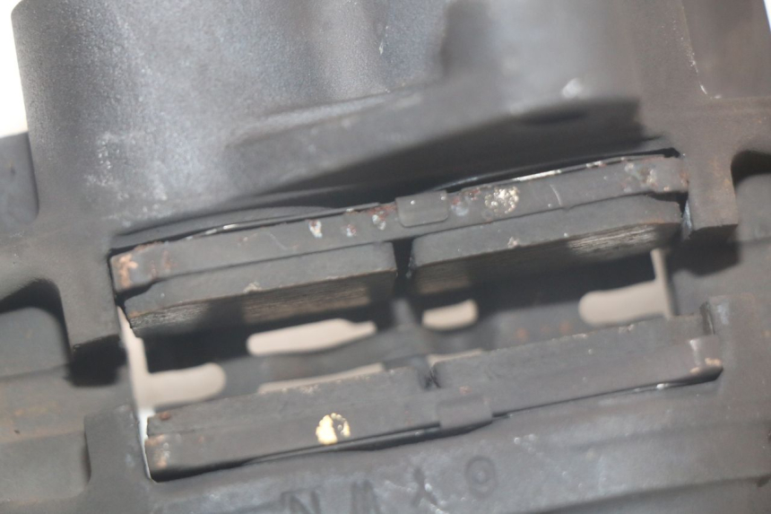 photo de ZACISK HAMULCA PRZEDNIEGO YAMAHA MT-07 MT07 ABS 700 (2014 - 2017) - Widok z bliska