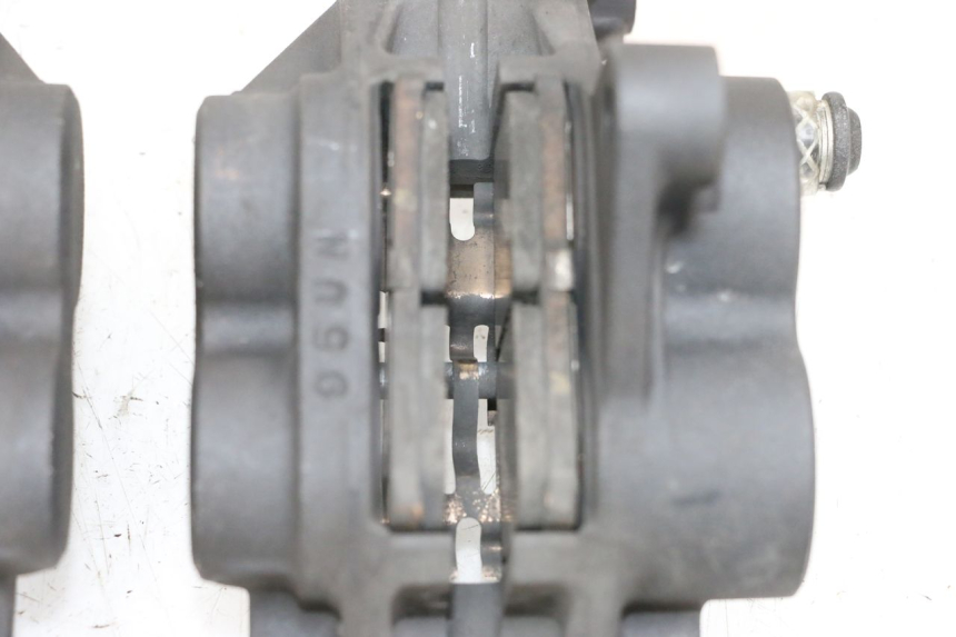 photo de ZACISK HAMULCA PRZEDNIEGO YAMAHA MT-07 MT07 ABS 700 (2018 - 2020) - Inny kąt widzenia