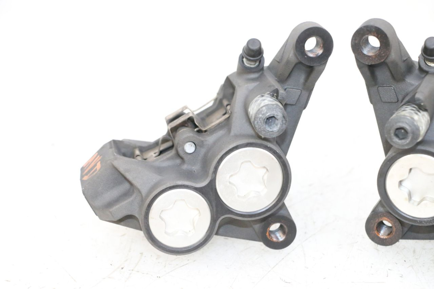 photo de ZACISK HAMULCA PRZEDNIEGO YAMAHA MT-07 MT07 ABS 700 (2018 - 2020) - Część sprawdzona