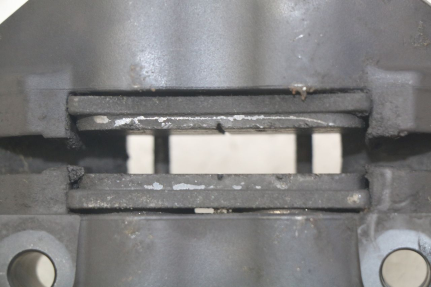 photo de ZACISK HAMULCA PRZEDNIEGO YAMAHA MT ABS 125 (2014 - 2018) - Inny kąt widzenia