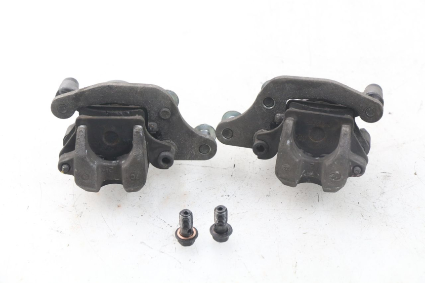 photo de ZACISK HAMULCA PRZEDNIEGO MBK MW TRYPTIK 125 (2017 - 2022) - Zoom stanu zużycia