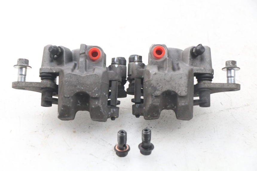 photo de ZACISK HAMULCA PRZEDNIEGO MBK MW TRYPTIK 125 (2017 - 2022) - Inny kąt widzenia