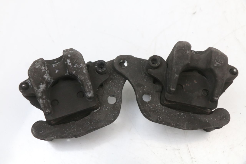 photo de ZACISK HAMULCA PRZEDNIEGO MBK MW TRYPTIK 125 (2014 - 2016) - Inny kąt widzenia