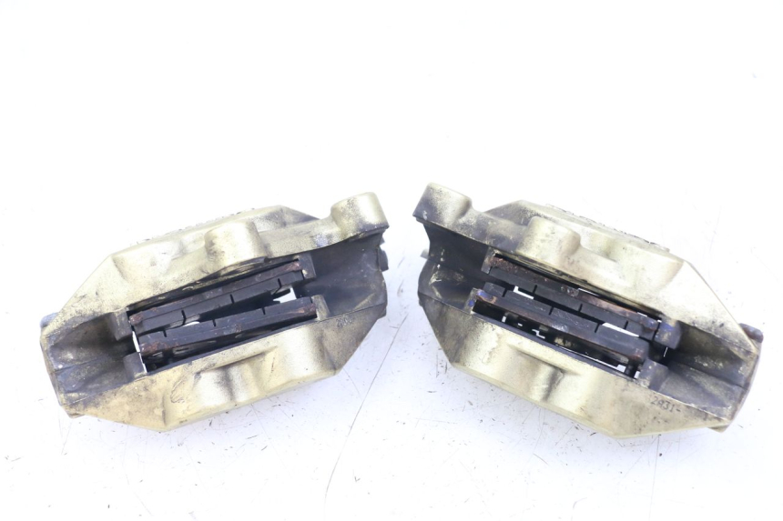 photo de ZACISK HAMULCA PRZEDNIEGO MOTO GUZZI NORGE 8V GT 1200 (2011 - 2016) - Zbliżenie techniczne