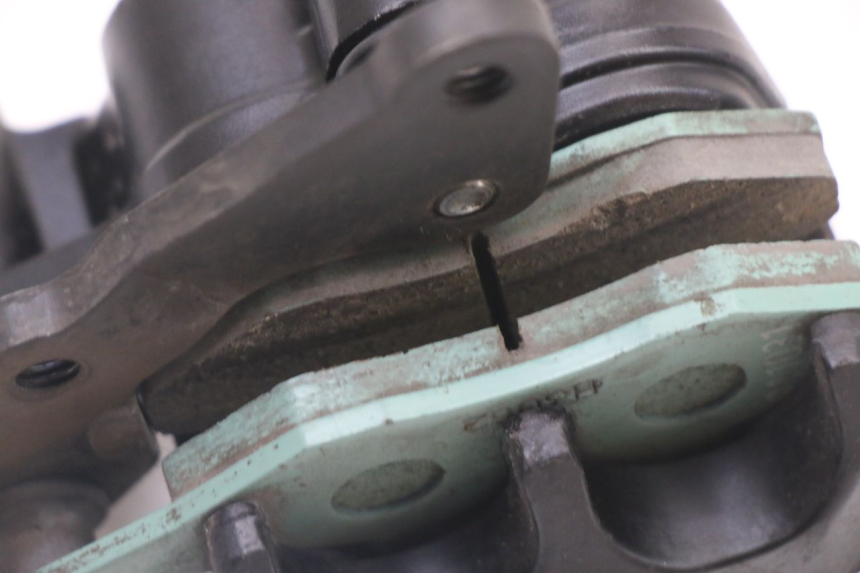 photo de ZACISK HAMULCA PRZEDNIEGO PIAGGIO NRG POWER PUREJET 50 (2018 - 2021) - Stan powierzchni