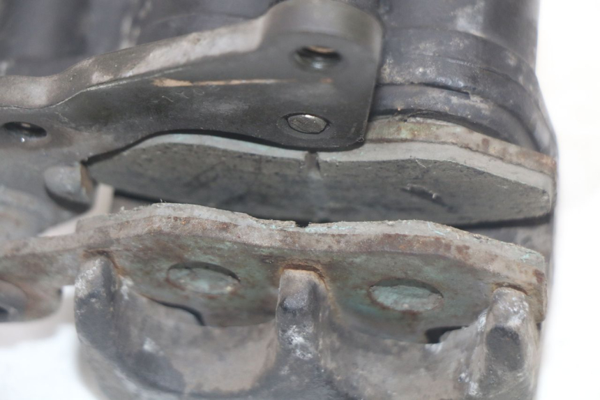 photo de ZACISK HAMULCA PRZEDNIEGO PIAGGIO BEVERLY 125 (1998 - 2005) - Punkty mocowania