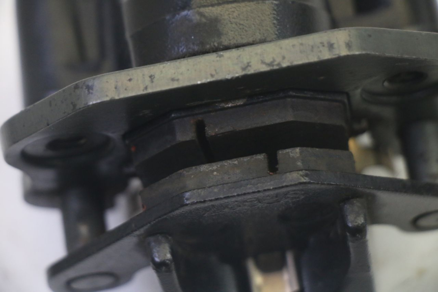 photo de ZACISK HAMULCA PRZEDNIEGO LIGIER PULSE 3 1 (2014 - 2020) - Widok ogólny