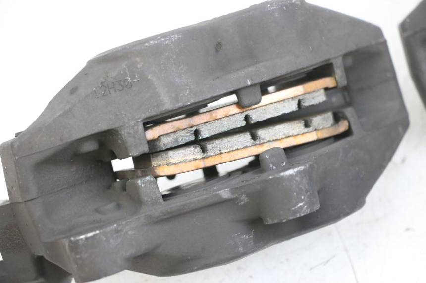 photo de ZACISK HAMULCA PRZEDNIEGO BMW R RT ABS 1200 (2010 - 2014) - Oznaczenia i referencje